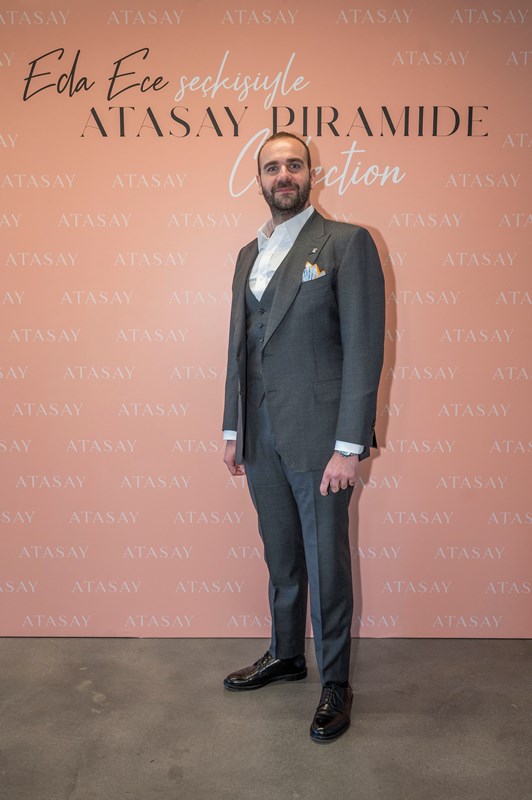  Eda Ece�nin Dokunu�uyla Atasay Piramide Collection �stanbul Modern�de I��ldad�! 